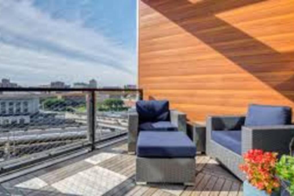 Downtown Luxury Suite Minutes From Everything Балтимор Экстерьер фото